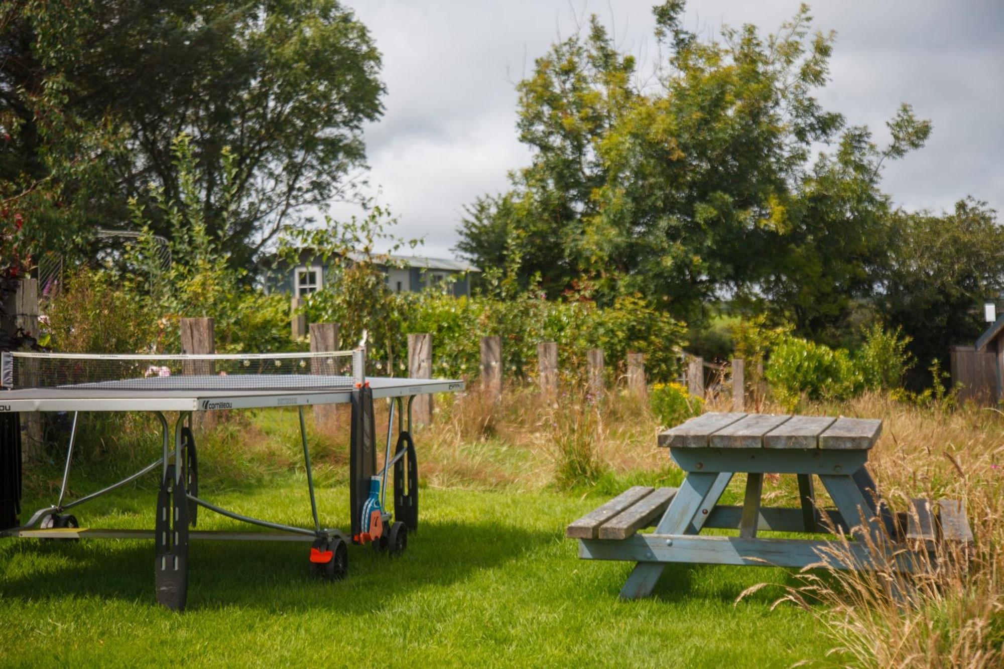 Luxury Glamping Cabin With Outdoor Bath On Cornish Flower Farm Truro Buitenkant foto