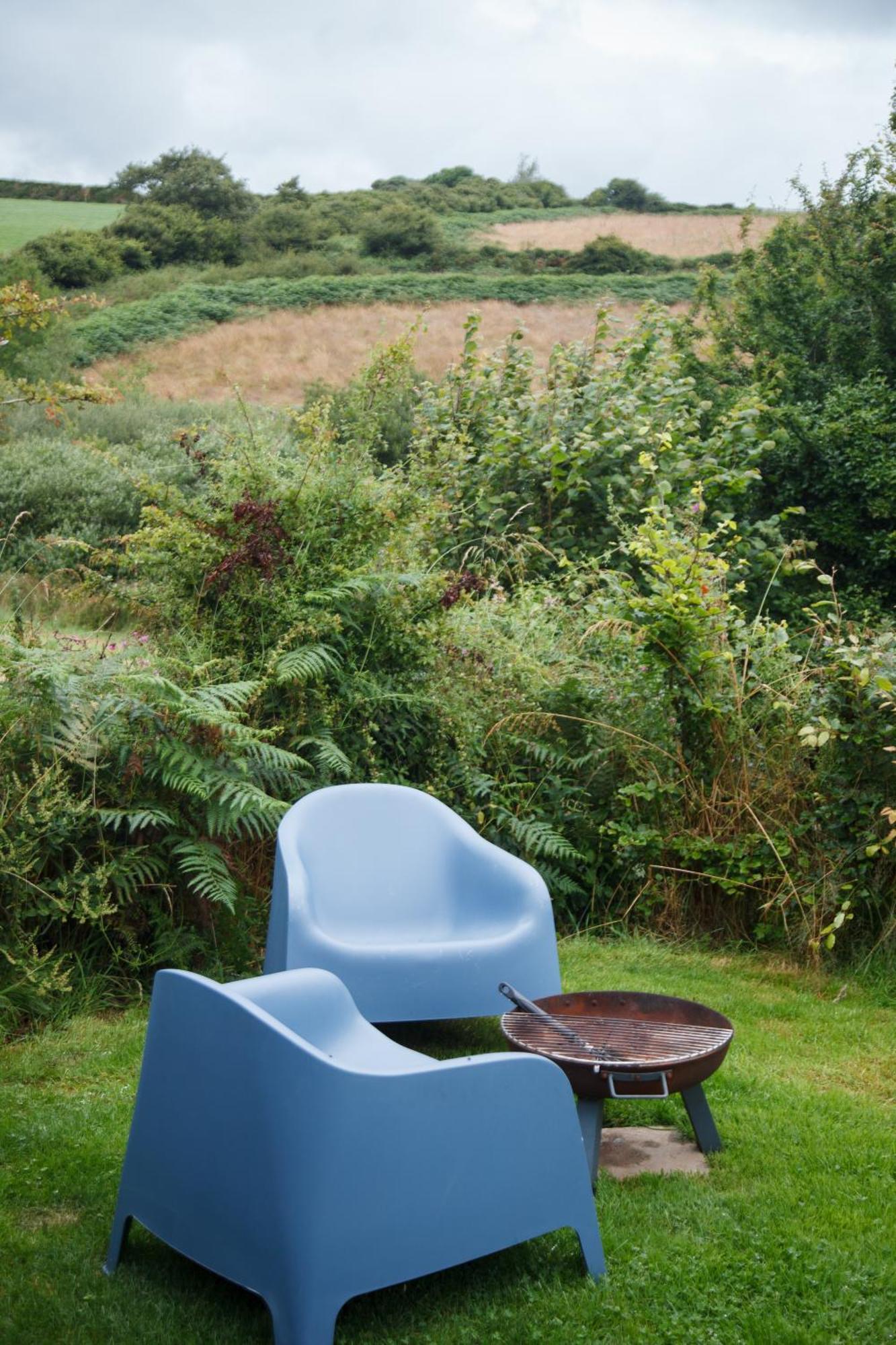 Luxury Glamping Cabin With Outdoor Bath On Cornish Flower Farm Truro Buitenkant foto