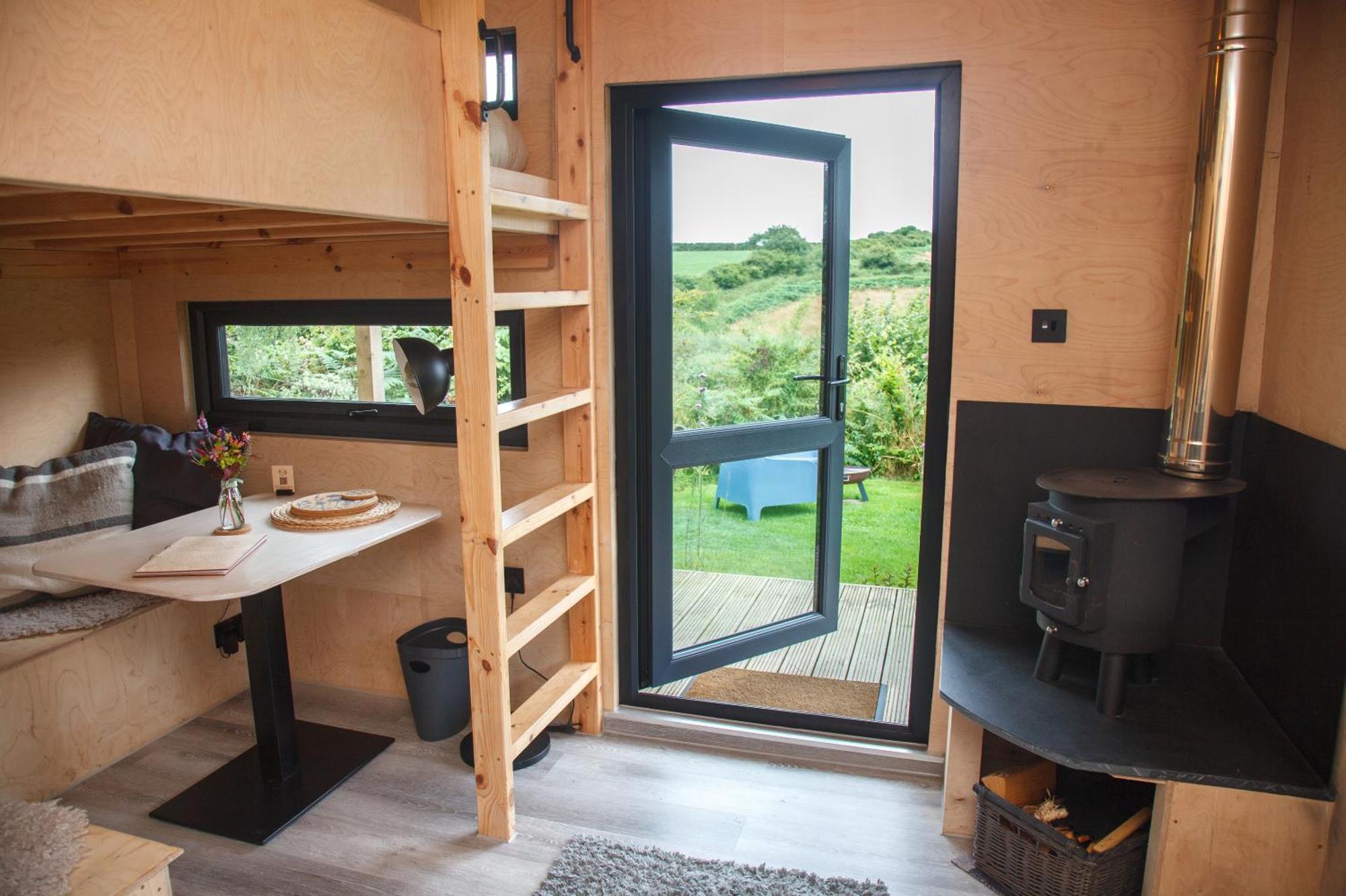 Luxury Glamping Cabin With Outdoor Bath On Cornish Flower Farm Truro Buitenkant foto